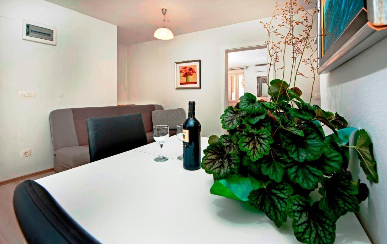 Monte B. Exclusive Apartment Rovinj Buitenkant foto